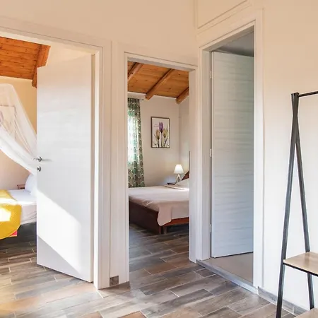 Stelios Stone House Sinarades Βίλα